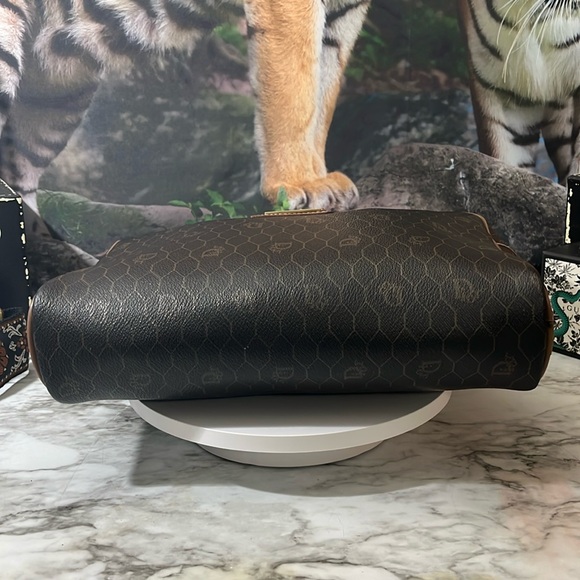 Christian Dior Vintage Honeycomb Clutch/Cosmetic Bag With Crossbody Strap. - Picture 10 of 17